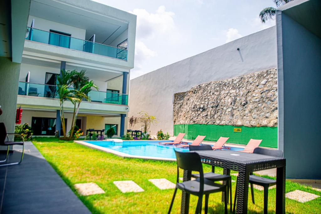 Image de Hotel Yatchenin Abidjan, Côte d'Ivoire, Cocody, 2plateaux Vallon